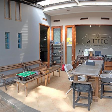 The Attic Bed & Breakfast Bandung Extérieur photo