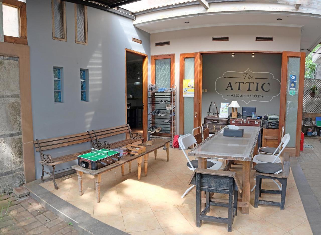 The Attic Bed & Breakfast Bandung Extérieur photo